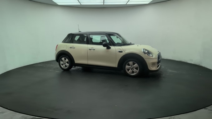 2025 Mini Hatch