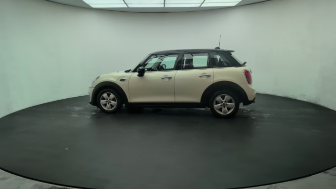 2025 Mini Hatch