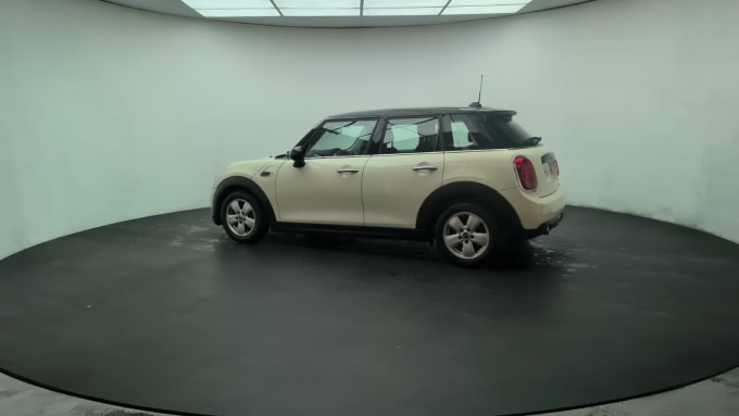 2025 Mini Hatch