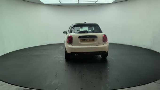 2025 Mini Hatch