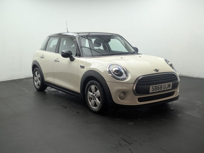 2025 Mini Hatch