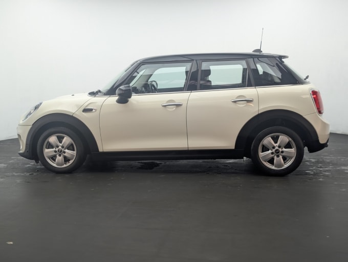 2025 Mini Hatch
