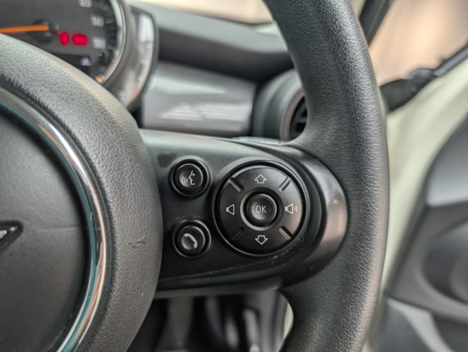 2025 Mini Hatch