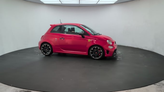 2025 Abarth 595