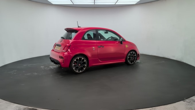 2025 Abarth 595