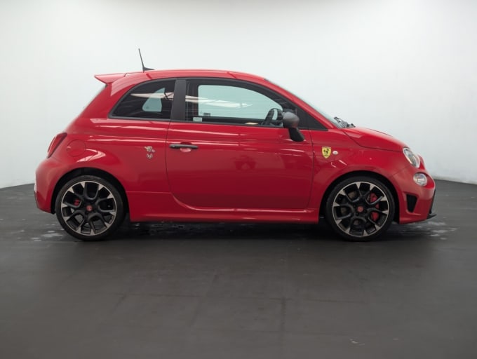2025 Abarth 595