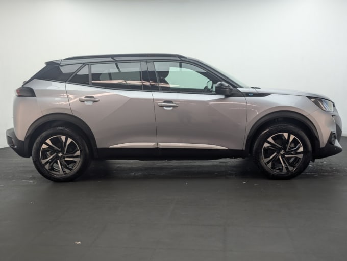 2025 Peugeot E-2008