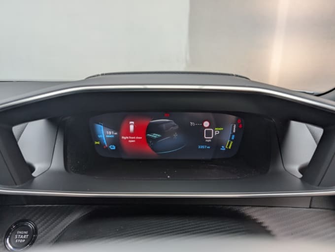 2025 Peugeot E-2008