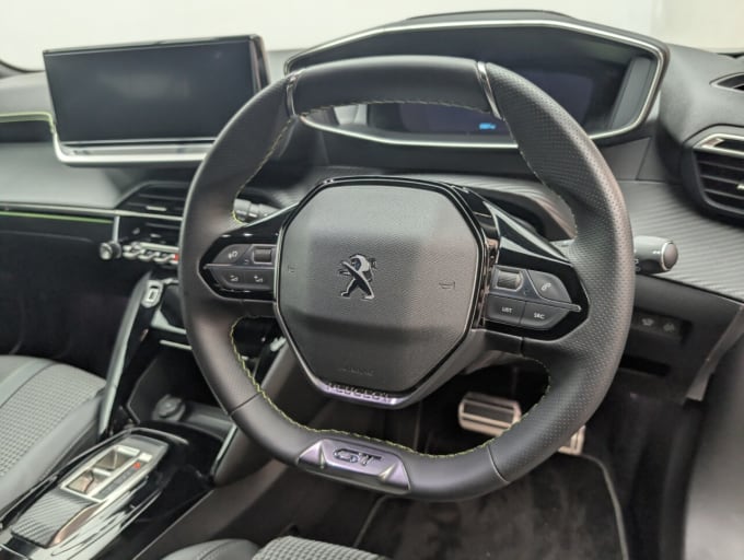 2025 Peugeot E-2008