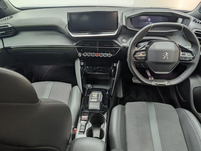 2025 Peugeot E-2008