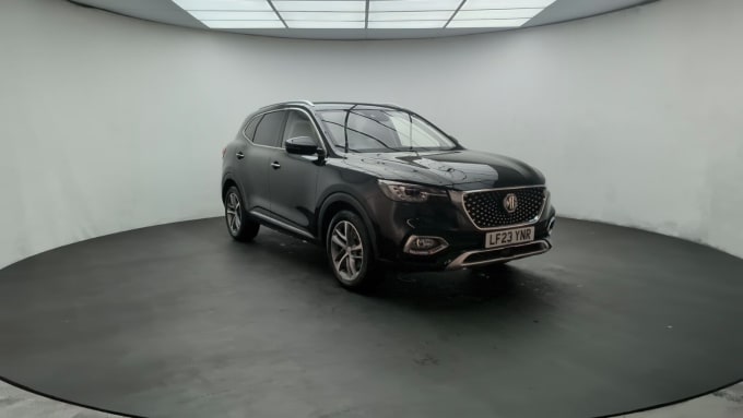 2025 Mg Mg Hs