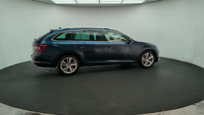 2025 Skoda Superb