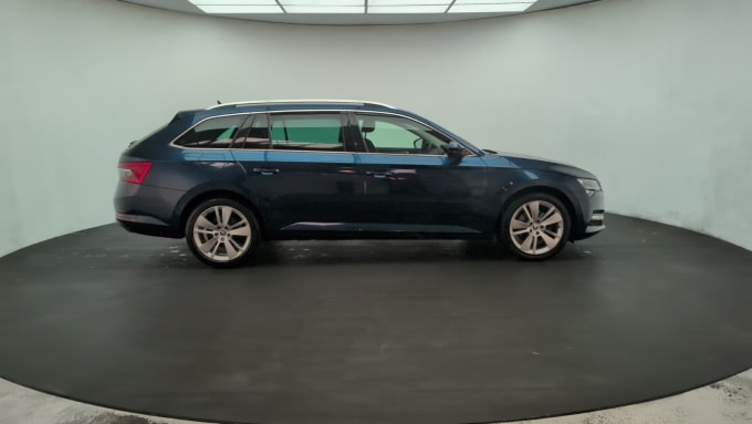 2025 Skoda Superb