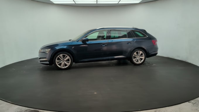 2025 Skoda Superb
