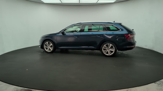 2025 Skoda Superb