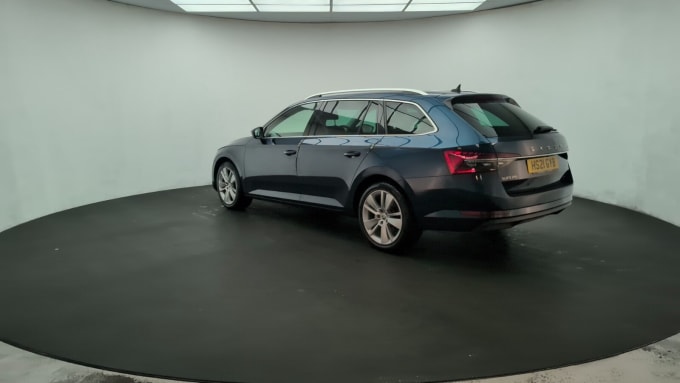 2025 Skoda Superb