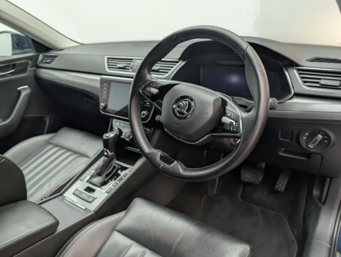 2025 Skoda Superb