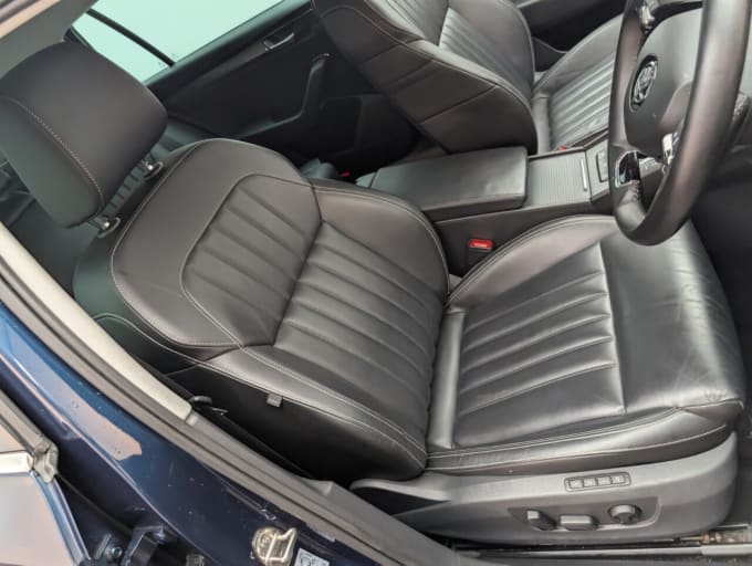 2025 Skoda Superb
