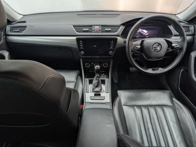 2025 Skoda Superb