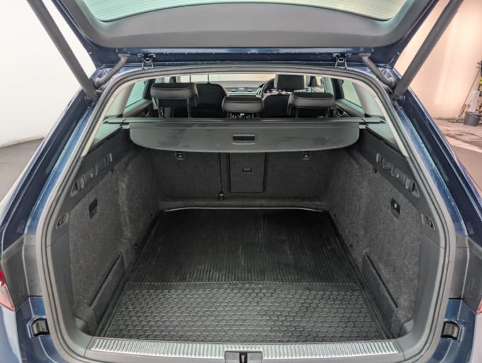 2025 Skoda Superb