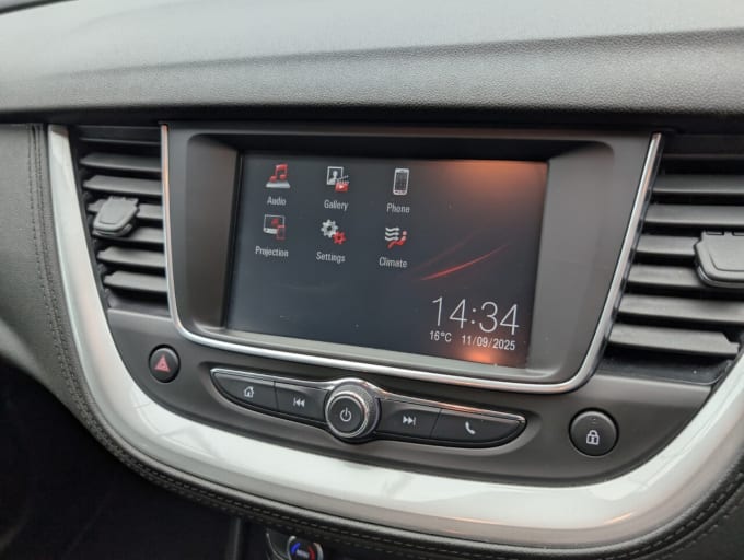 2025 Vauxhall Grandland X