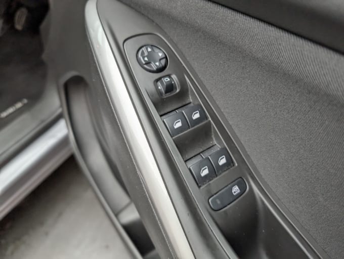 2025 Vauxhall Grandland X