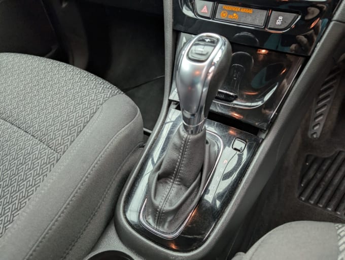 2025 Vauxhall Mokka X