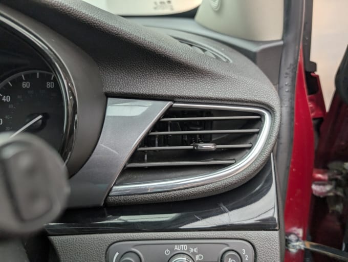 2025 Vauxhall Mokka X