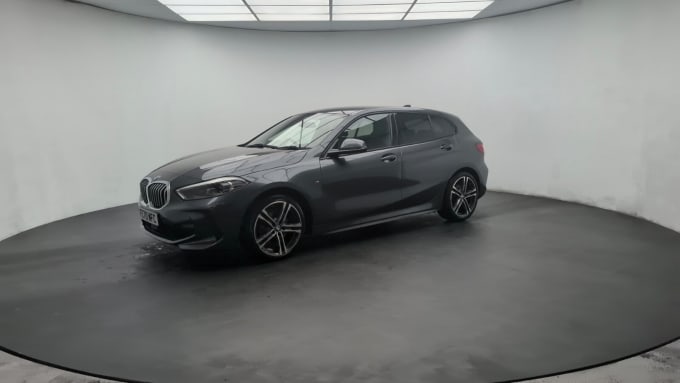 2025 BMW 1 Series