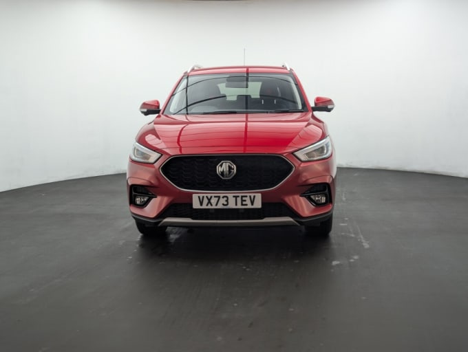2025 Mg Mg Zs
