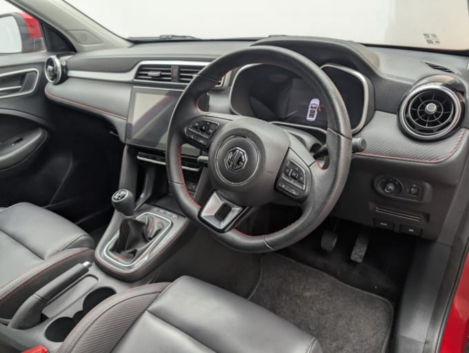 2025 Mg Mg Zs
