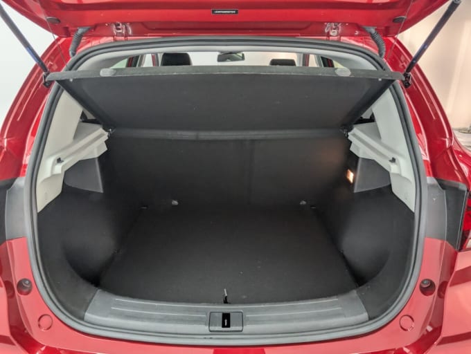 2025 Mg Mg Zs