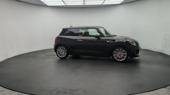 2025 Mini Hatch