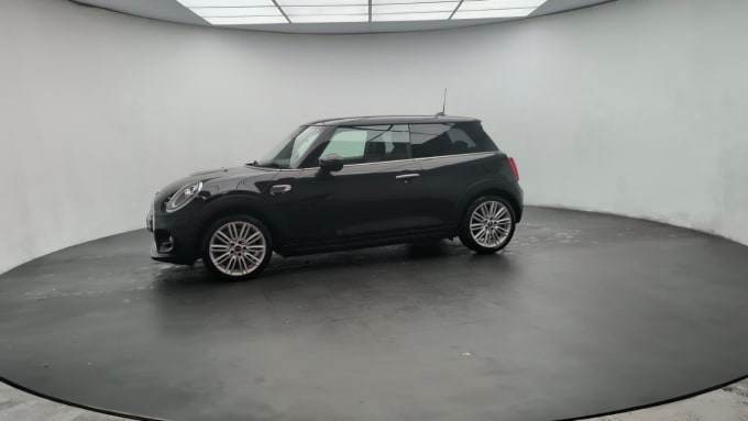 2025 Mini Hatch