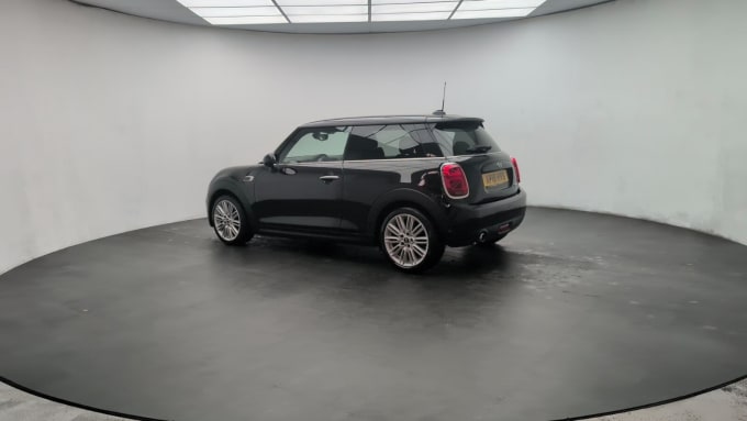 2025 Mini Hatch