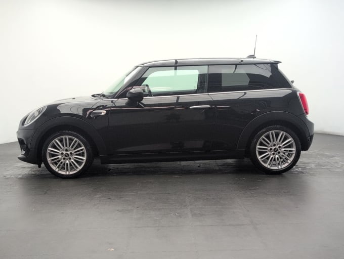2025 Mini Hatch