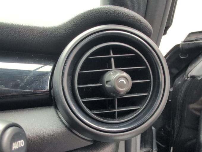 2025 Mini Hatch