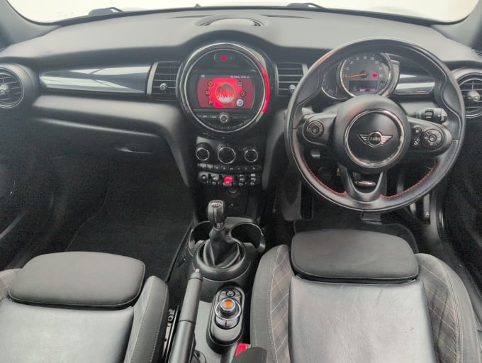 2025 Mini Hatch