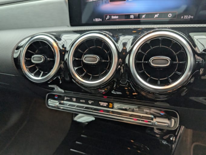 2025 Mercedes-benz Cla
