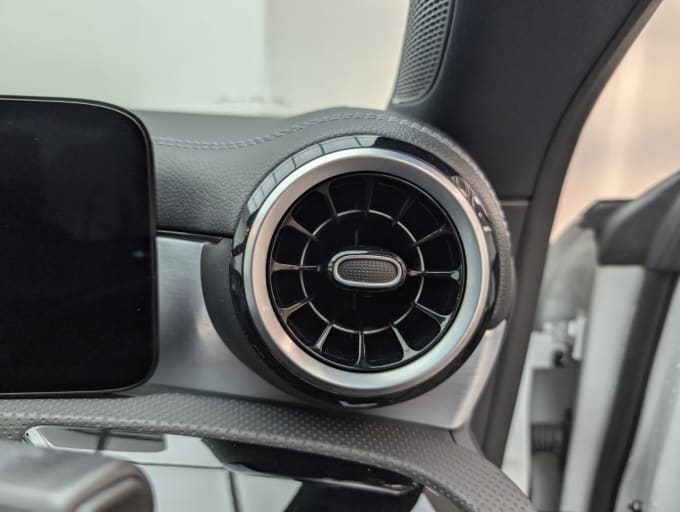 2025 Mercedes-benz Cla