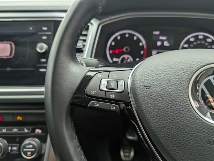 2025 Volkswagen T-roc