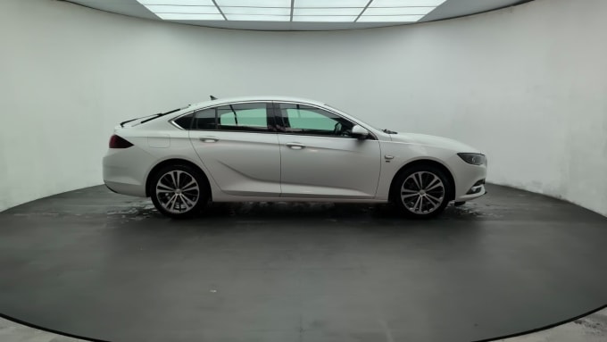 2019 Vauxhall Insignia