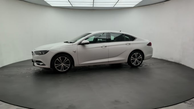 2019 Vauxhall Insignia