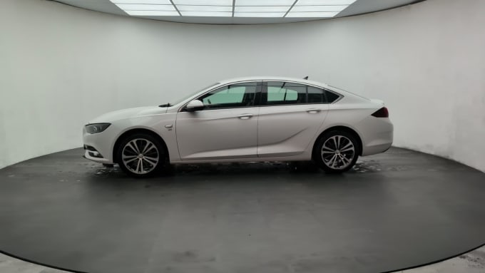 2019 Vauxhall Insignia