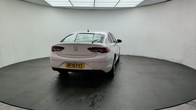 2019 Vauxhall Insignia