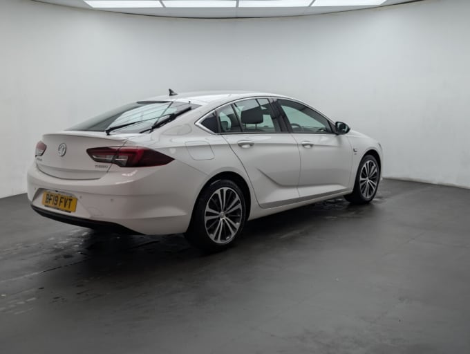 2019 Vauxhall Insignia