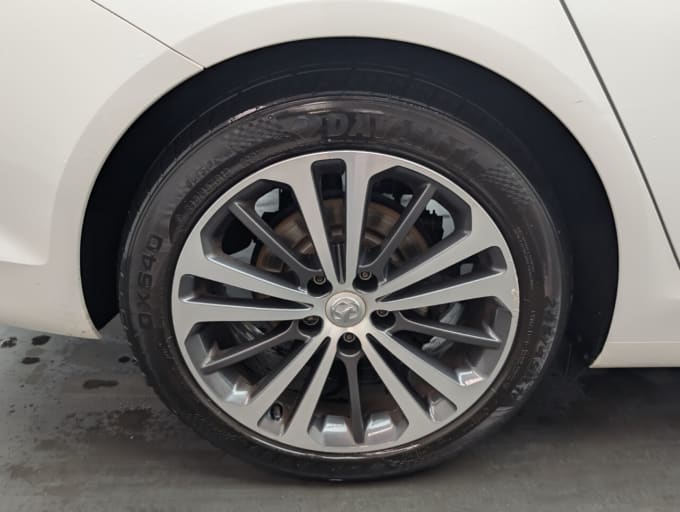2019 Vauxhall Insignia