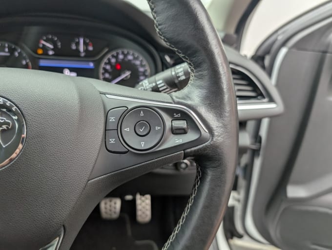 2019 Vauxhall Insignia