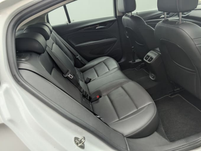 2019 Vauxhall Insignia