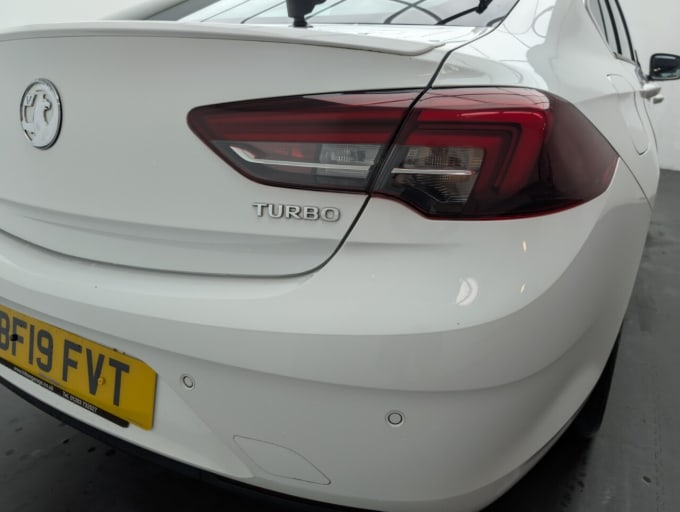 2019 Vauxhall Insignia